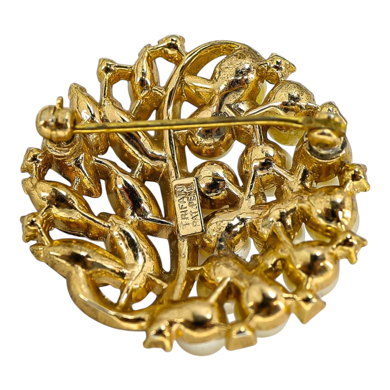 Crown Trifari Patent Pending Round Brooch - Faux Pearl And Clear Rhinestones 1.25”