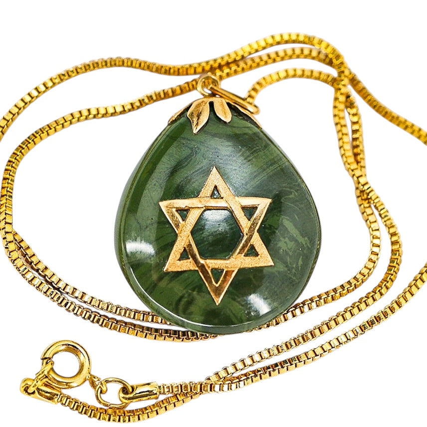 Vintage Ca 1970s Judaica Star Of David Pendant Necklace Green Artistic Resin