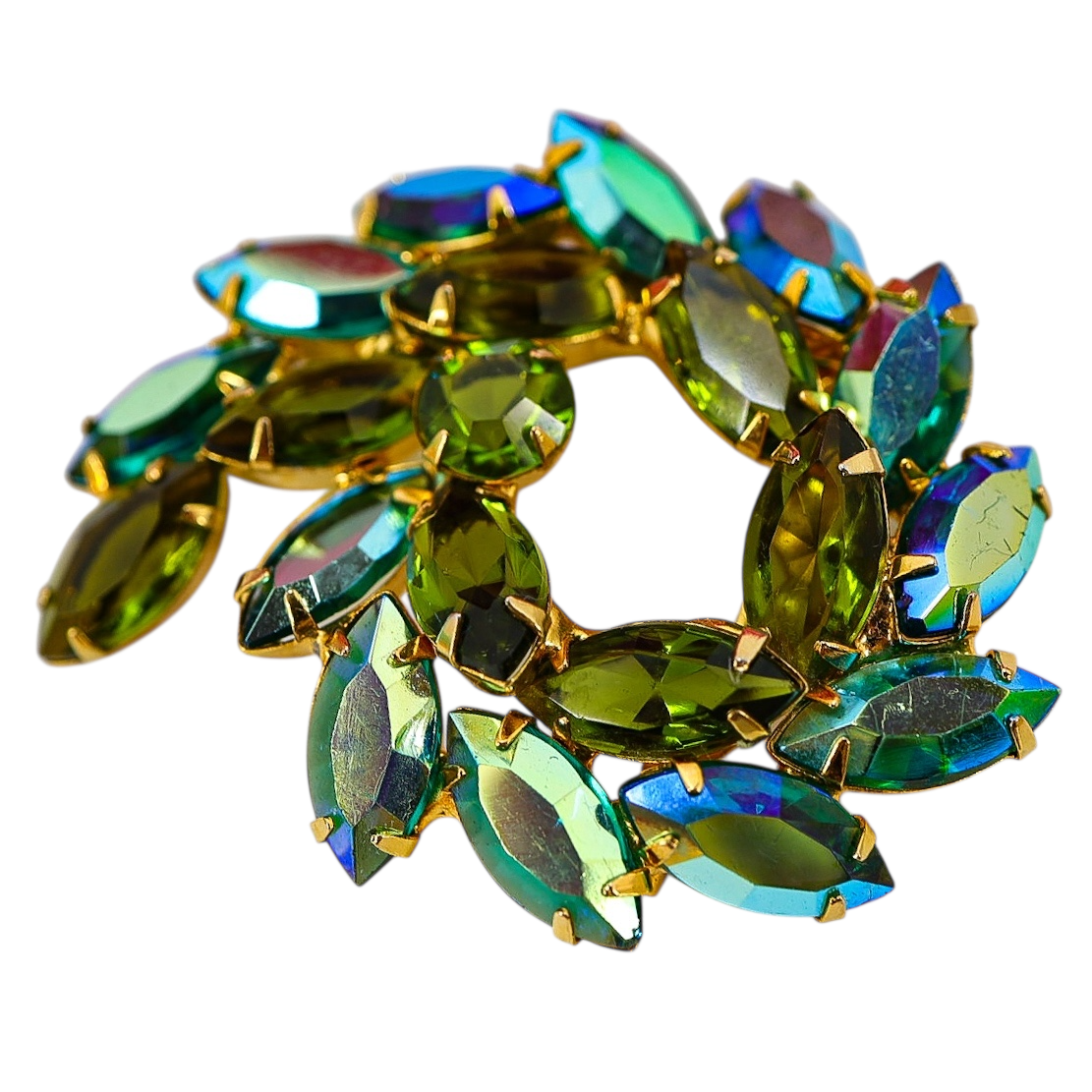 Vintage Mid-Century Green Aurora Borealis Large Rhinestone Brooch – Gold-Tone Wreath Design