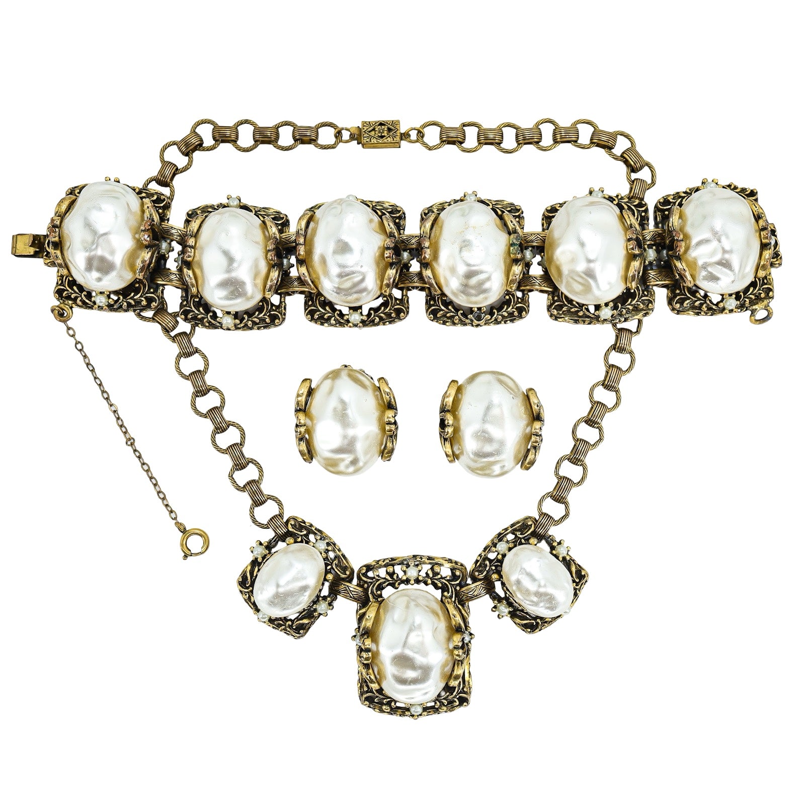 Mid Century Hollywood Regency Faux Baroque Pearl Necklace Bracelet Earrings Set