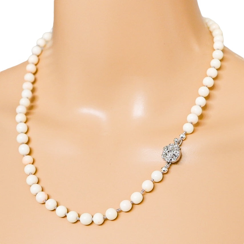 Vintage White Angel Skin Coral Necklace 19” 27g 7mm